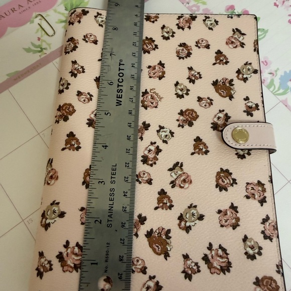 Coach notebook with Rosette print. - Picture 7 of 7